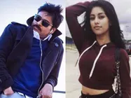 పవన్ కల్యాణ్‌ను అను ఇమాన్యుయేల్ పట్టేసింది ఇలా..