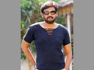  పూరీతో సినిమా ఆగిపోయిందా..? వెనకడుగు వేసిన వెంకీ 