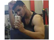 కిరాక్ వేశంకోసం కష్టపడుతున్నాడు: యూకే వెళ్ళిమరీ కండలు పెంచాడు  