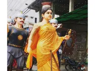 హైదరాబాద్ ఉప్పల్ బోనాల వేడుకలో... శివగామి, మాహిష్మతి సైన్యం!