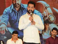 సినిమా రివ్యూలా? సామాజిక వర్గాల సమీక్షలా? ఎన్టీఆర్ ఆగ్రహానికి కారణమదేనా?