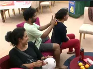 బాత్రూంలో అడ్డంగా దొరికిన హరితేజ, అర్చన.. దీక్షతో శివబాలాజీ.. దొంగచాటుగా డాష్ డాష్..