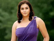 మా ఇద్దరిమధ్యా సంబంధమా??? ఇంత సిల్లీగా ఆలొచిస్తారా??: చిరాకు పడ్డ నమిత 