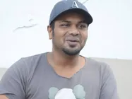 ఆ పరిస్థితే వస్తే కులం, మతం ఉండదు.. బతికేందుకు పరుగెత్తాల్సిందే.. మనోజ్ (ఇంటర్వ్యూ)