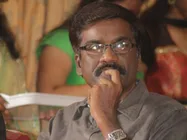 కన్ను మూసిన కెమెరా: 