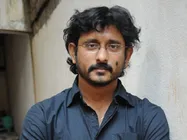 అన్నం పెట్టి గొంతు కోస్తున్నారు.. రక్తం ధారపోశాం.. పెళ్లాల పుస్తెలు తాకట్టు.. జవాన్ దర్శకుడు రవి