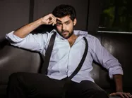 వంద మంది నిర్మాతలు తీసిన అరుదైన మూవీ, ఆదరించండి: వరుణ్ తేజ్