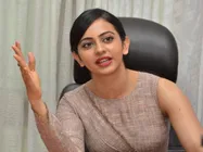 హోటల్‌లో 10 మందితో రకుల్.. బిల్లు చూసి దిమ్మతిరిగింది!