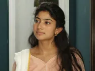 సాయిపల్లవి ధైర్యాన్ని మెచ్చుకోవాల్సిందే.. వేణు ఊడుగుల మూవీలో రౌడీ బేబీ పాత్ర ఏంటంటే?