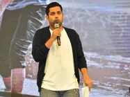  ‘మహర్షి’ విజయోత్సవం నుంచి తిరిగి వస్తుండగా ప్రమాదం... నటుడు హేమంత్ కారు బోల్తా!