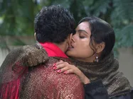 అన్నీ బూతులే: సంచలనం రేపుతున్న ‘రొమాంటిక్ క్రిమినల్స్’