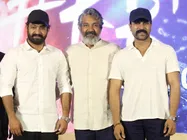 'రాముడు రుద్రుడు రణరంగం'.. పవర్ ఫుల్ టైటిల్స్ ట్వీట్ చేసిన RRR యూనిట్!