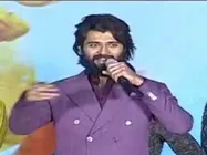 అబ్బో! అది మా వల్ల కాదు.. ఈ లైఫ్ టైమ్‌లో జరగదు..  దింపుతున్నాం రెడీగా ఉండండి: విజయ్ దేవరకొండ 