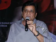 కమెడియన్ ఆలీ నోటి దురుసు.. కోన్ కిస్కా గొట్టం గాళ్లు.. వాళ్లకు తోపులమనే ఫీలింగ్ అంటూ