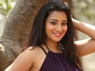 నేను మీకు నచ్చక పోయిన పర్లేదంటూ.. బిగ్‌బాస్ భామ హాట్ ఎక్స్‌పోజింగ్