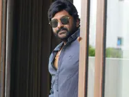 ఒకప్పటి స్టార్ డైరెక్టర్.. ఆ సీనియర్ హాట్ బ్యూటీతో.. వైరల్ న్యూస్