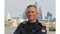 Daniel Craig రాయల్ నేవిలో కమాండర్‌గా జేమ్స్ బాండ్..  డేనియల్ క్రేగ్‌కు అరుదైన గౌరవం