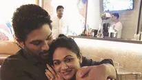 Allu Arjun: భార్యతో బన్నీ రొమాంటిక్ ఫోటో.. అలా కనిపించడంతో ట్రెండింగ్!