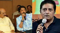 Prakash Raj Vs Sudeep: బీజేపీలోకి స్టార్ హీరో.. తెలివి లేనోడు కాదంటూ ప్రకాశ్ రాజ్ షాకింగ్ ట్వీట్