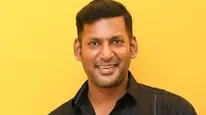 Vishal Health Bulletin: వేదికపై కుప్పకూలిన హీరో విశాల్.. ఐసీయూకు తరలింపు (వీడియో)