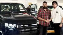 సుజిత్‌కు ల్యాండ్ రోవర్ డిఫెండర్ కారు గిఫ్ట్.. పవన్ కల్యాణ్ ఖరీదైన వాహనాన్ని ఎందుకు బహుకరించారంటే? 